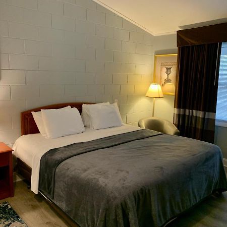 Hill Top Motel Wrightstown Екстер'єр фото