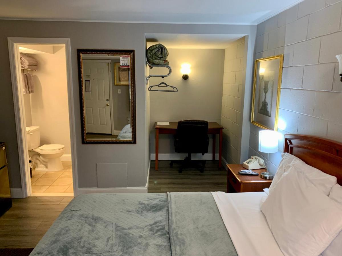 Hill Top Motel Wrightstown Екстер'єр фото