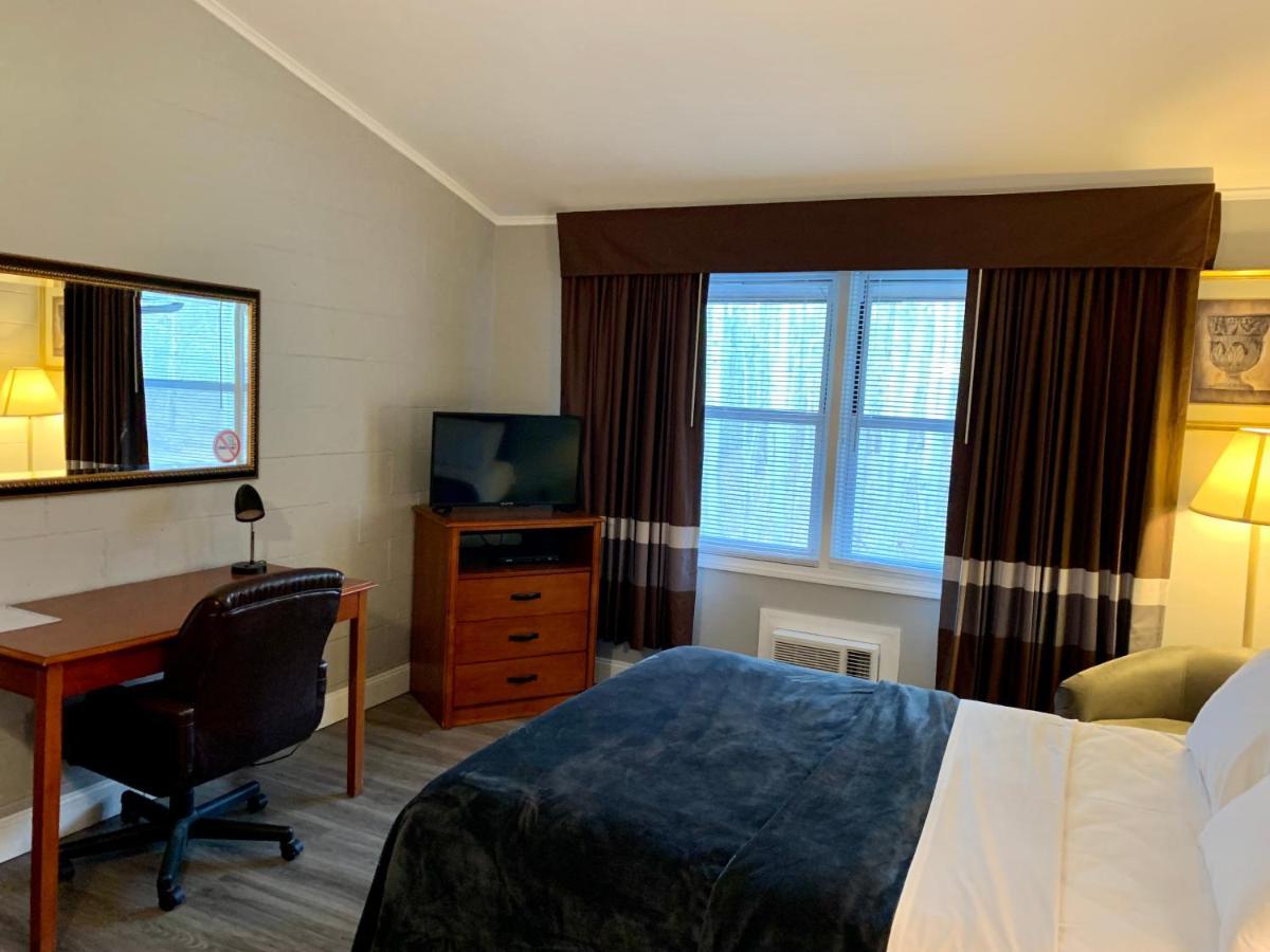 Hill Top Motel Wrightstown Екстер'єр фото