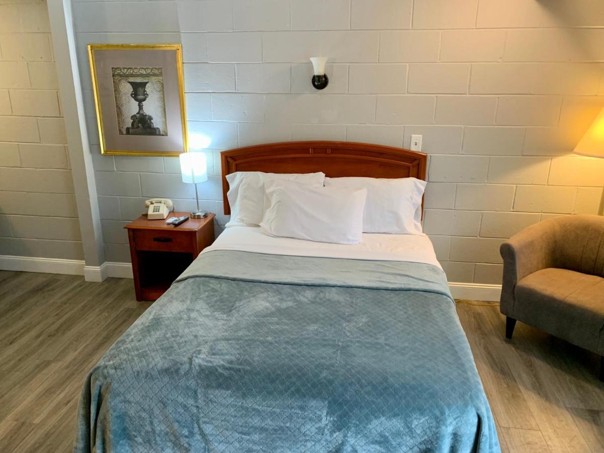 Hill Top Motel Wrightstown Екстер'єр фото